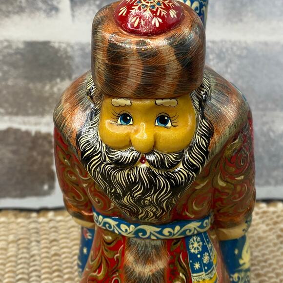 Vtg Wooden Solid Russian Hand Carved Ded Moroz Santa Claus 7" folklore figurine - Picture 3 of 16